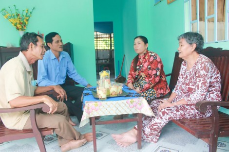 Xin trả sổ hộ nghèo