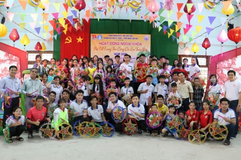Rộn ràng chuẩn bị Tết Trung thu