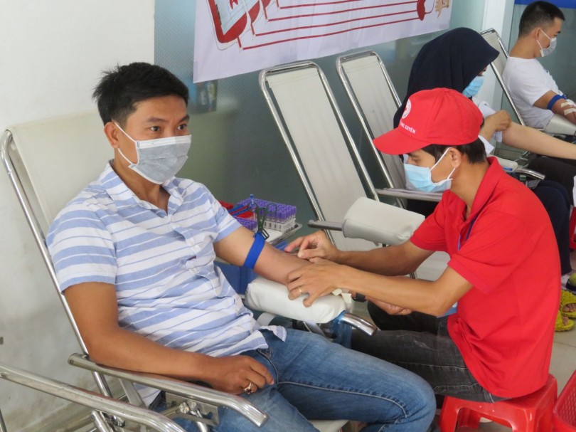 Công ty TNHH Công nghệ NHONHO tổ chức hiến máu nhân đạo