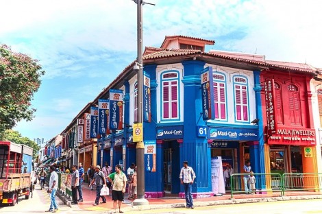 Vì sao dân Singapore quay lưng với chuyên gia Ấn Độ?