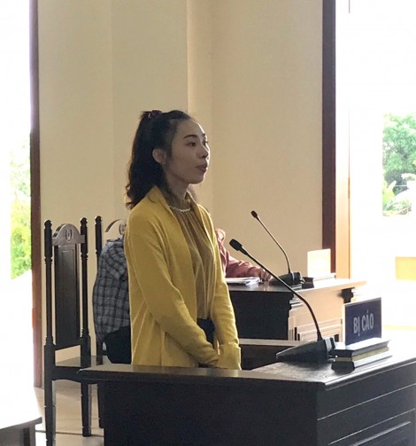 Chiếm đoạt vàng khách gởi, nhân viên ngân hàng lãnh án 13 năm tù