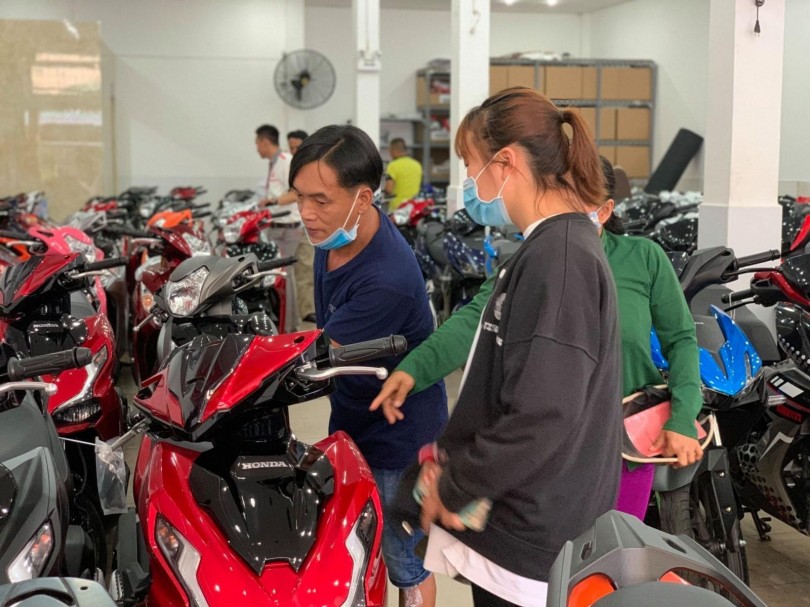 Thị trường xe gắn máy đang khởi sắc