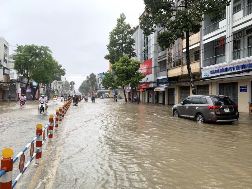 TP Cần Thơ: triều cường có dấu hiệu giảm, nhưng vẫn ở mức trên báo động III