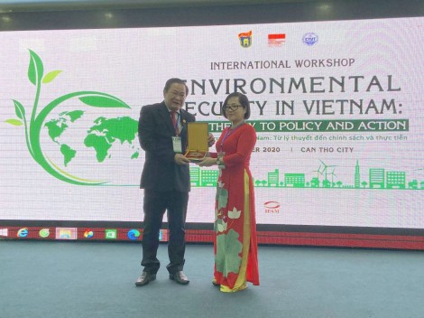 An toàn môi trường ở Việt Nam:

từ lý thuyết đến chính sách và thực tiễn