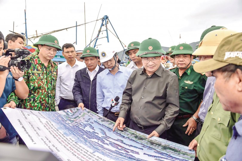 Bảo đảm an toàn cho người dân

và tài sản khi bão đổ bộ