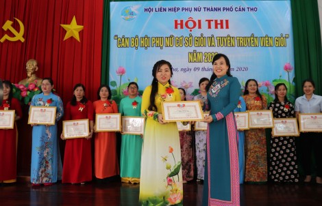 Vun bồi năng lực của cán bộ Hội Phụ nữ cơ sở