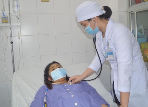 12 ngày căng thẳng cứu sản phụ 28 tuổi