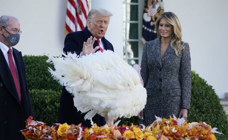 Ông Trump nêu điều kiện

rời Nhà Trắng