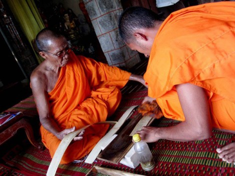 Kinh lá buông - “báu vật” của đồng bào Khmer Nam Bộ