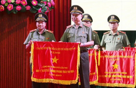 Chủ động, sáng tạo, xây dựng lực lượng trong sạch vững mạnh