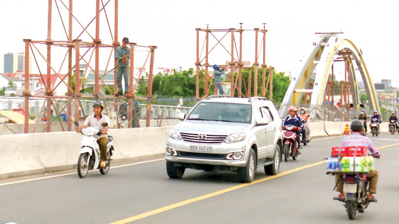 Thi công “nước rút”

trên các công trình trọng điểm