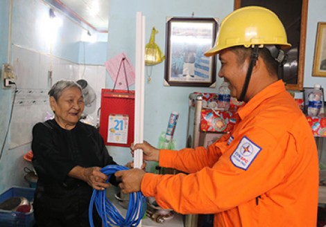 Công ty Điện lực TP Cần Thơ phát động Chương trình “Thắp sáng niềm tin”