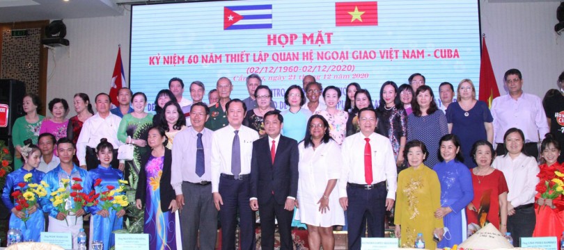 Kỷ niệm 60 năm thiết lập quan hệ

ngoại giao Việt Nam - Cuba