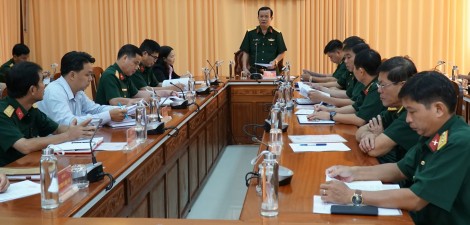 Kiểm tra công tác tuyên huấn, tuyên giáo ở Bộ Chỉ huy Quân sự TP Cần Thơ
