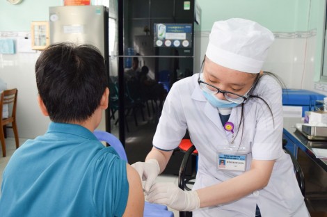 Khai trương Phòng Tiêm ngừa vắc-xin dịch vụ thứ hai