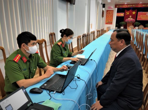 Cà Mau triển khai cấp thẻ căn cước gắn chíp điện tử