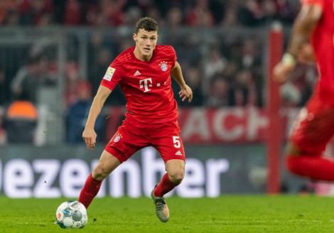 Chuyện gì đang xảy ra với Pavard?