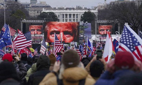 Phe Dân chủ quyết phế truất ông Trump