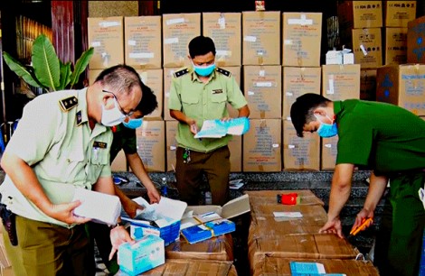 "Triệt phá tận gốc buôn lậu, đánh trúng đối tượng cầm đầu..."