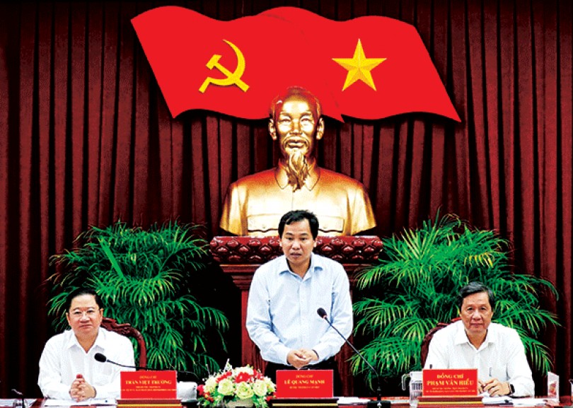 Chấp hành nghiêm Quy chế và Chương trình làm việc Đại hội lần thứ XIII của Đảng
