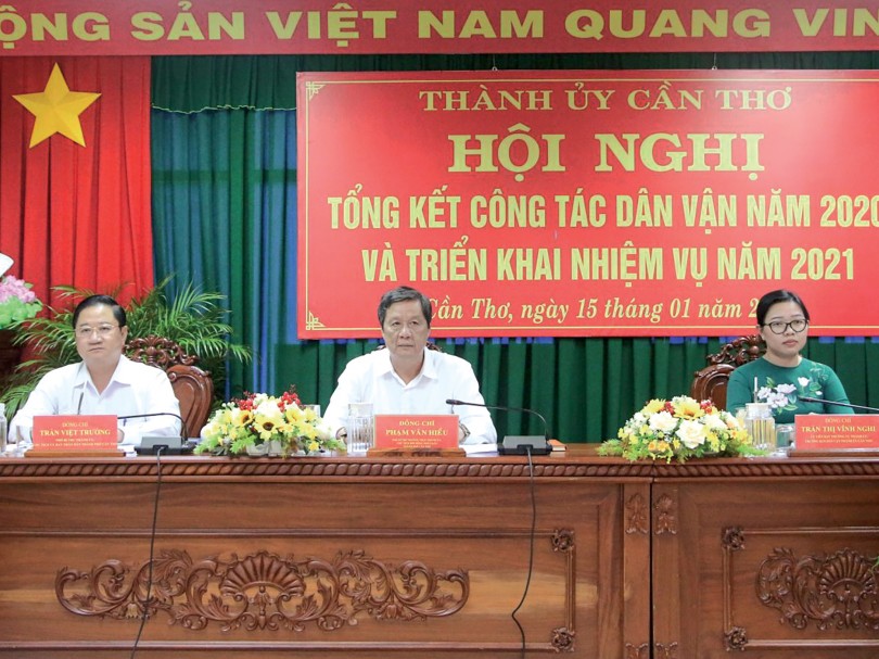 Nâng cao hiệu quả công tác dân vận

và thực hiện quy chế dân chủ ở cơ sở