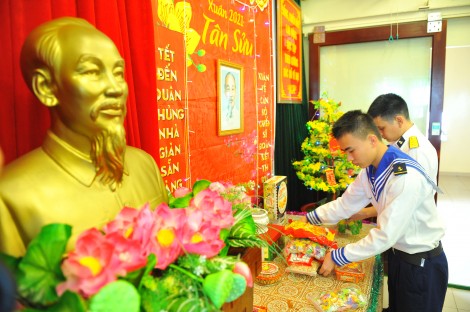 Đón Xuân sớm trên Nhà giàn DK1