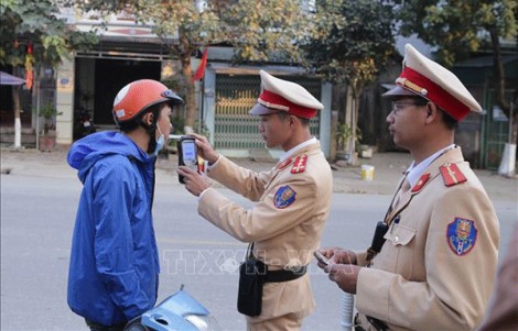 Ngày đầu tiên của năm mới Tân Sửu, tai nạn giao thông làm chết 15 người