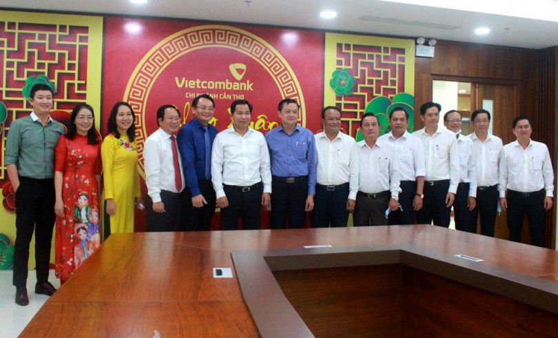Lãnh đạo thành phố thăm và chúc Tết doanh nghiệp đầu xuân Tân Sửu