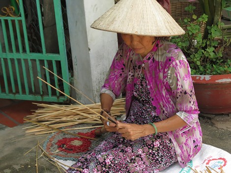 Sức sống làng nghề đan đát Long Giang