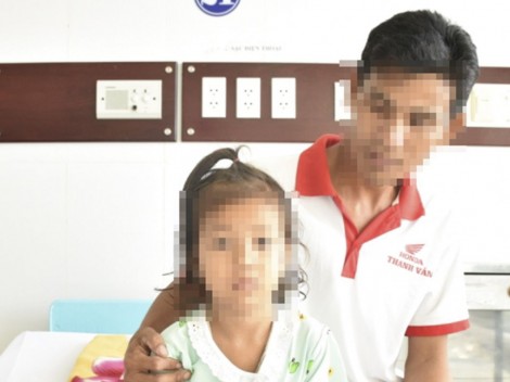 Gắp thành công đồng xu do bé gái 6 tuổi nuốt phải