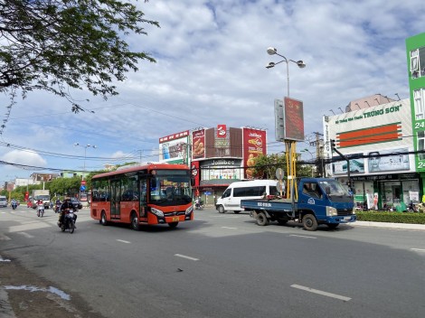 Doanh thu vận tải, kho bãi và dịch vụ hỗ trợ vận tải đạt hơn 344 tỉ đồng