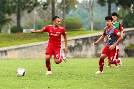 Nỗi khổ của nhà vô địch và á quân!