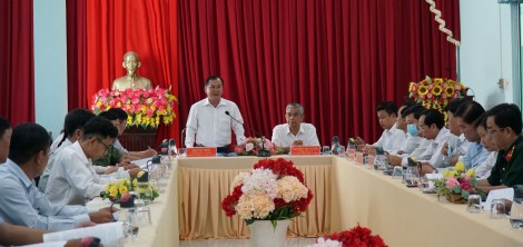 Kiểm tra công tác chuẩn bị bầu cử ở huyện Vĩnh Thạnh