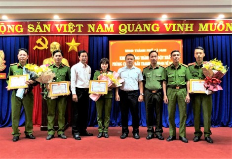 Cà Mau: Khen thưởng nhiều cá nhân phá vụ án ma túy