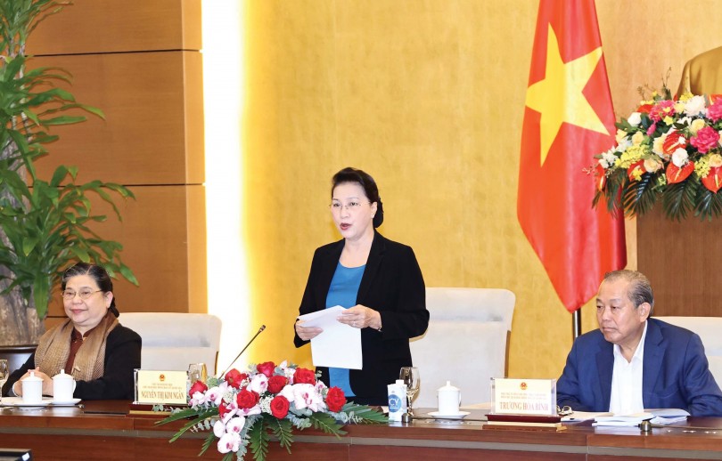 Chủ tịch Quốc hội Nguyễn Thị Kim Ngân

chủ trì Phiên họp thứ 4 Hội đồng bầu cử quốc gia