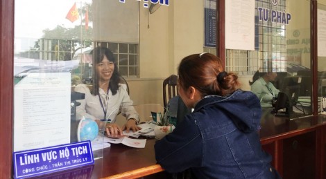 Tạo thuận lợi để người dân hoàn thành

hồ sơ cấp thẻ căn cước công dân