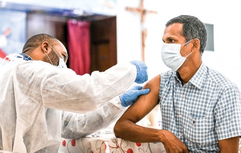 Tại sao Trung Quốc mở rộng

sản xuất vaccine ở nước ngoài?