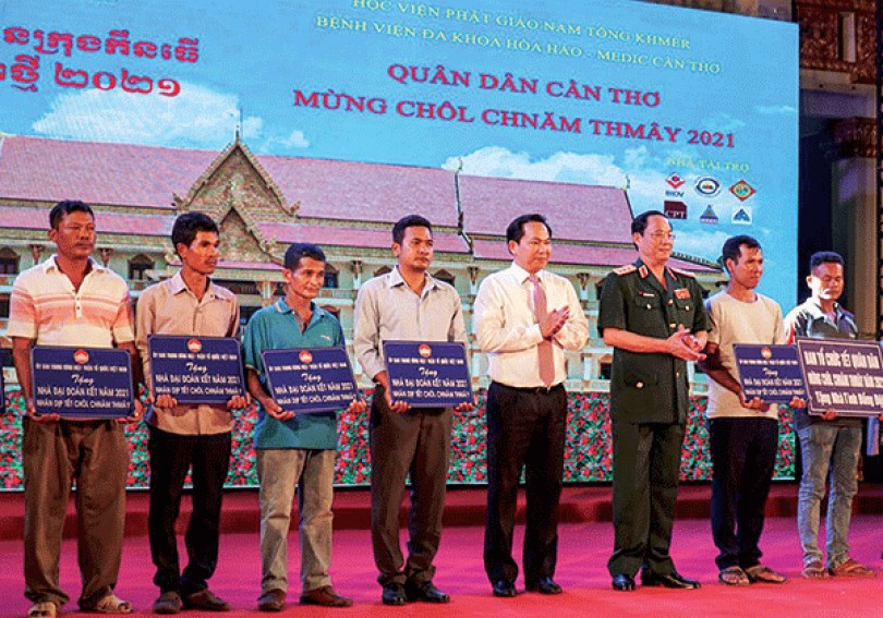 Tết Quân Dân mừng Chôl Chnăm Thmây thể hiện tình đoàn kết giữa các dân tộc