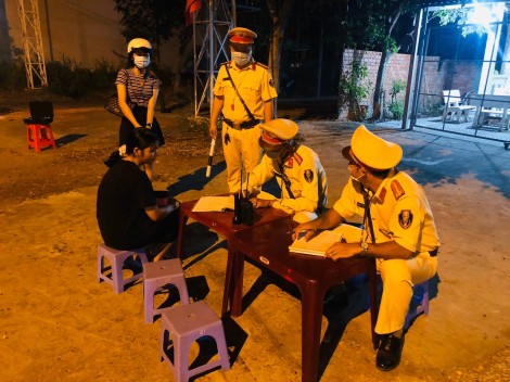 Xử lý nghiêm trường hợp điều khiển mô tô, xe gắn máy khi chưa đủ tuổi hoặc không có giấy phép lái xe