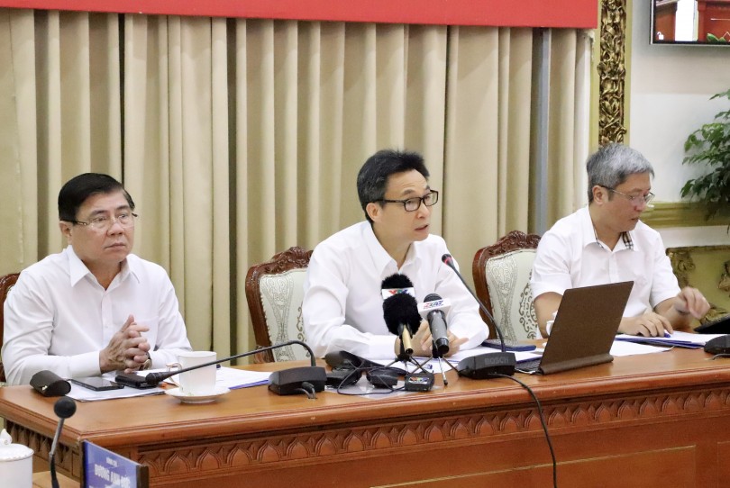 Cần siết chặt các quy định phòng,

chống dịch, tạo mọi điều kiện tốt nhất,

hỗ trợ người Việt Nam trở về từ nước ngoài