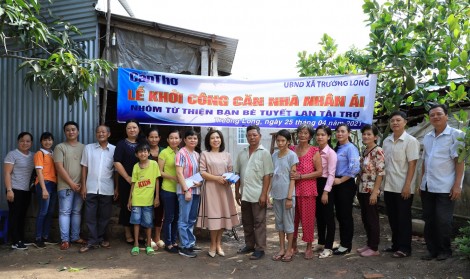 Báo Cần Thơ khởi công Căn nhà nhân ái và trao tiền từ thiện cho hộ nghèo