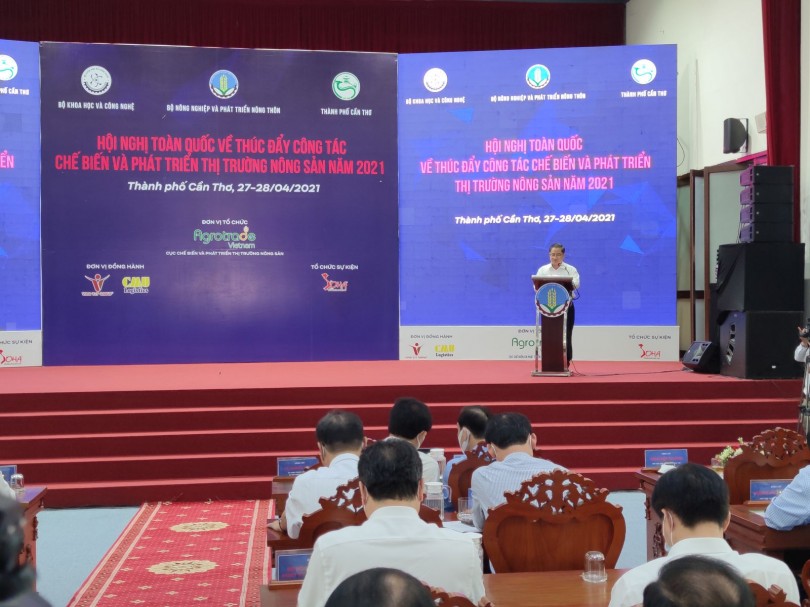 Thúc đẩy chế biến  và phát triển thị trường nông sản