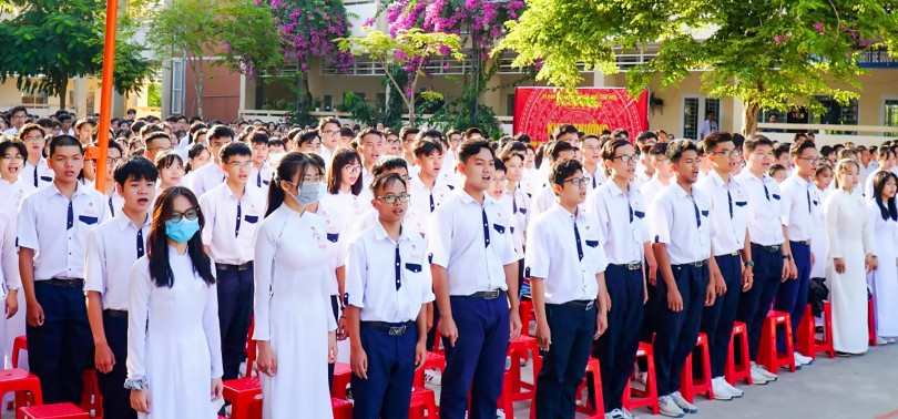Cân nhắc kỹ

khi chọn trường
