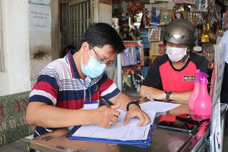 Lập biên bản xử phạt 92 trường hợp không đeo khẩu trang nơi công cộng