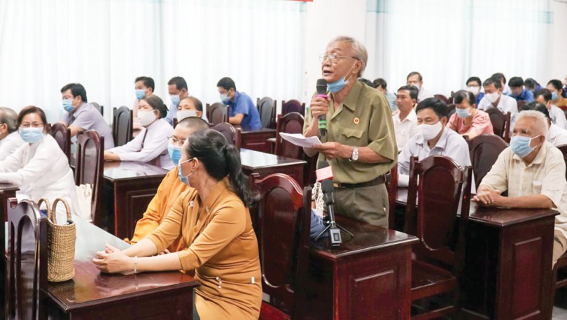 Những người ứng cử đại biểu Quốc hội khóa XV và đại biểu HĐND thành phố gặp gỡ, tiếp xúc cử tri
