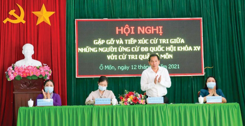 Những người ứng cử ĐBQH, HĐND thành phố tiếp xúc cử tri, vận động bầu cử