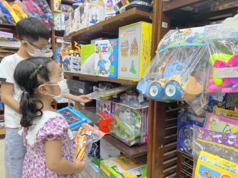 Đa dạng đồ chơi giải trí an toàn trong kỳ nghỉ