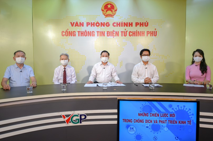 Những chiến lược mới trong chống dịch và phát triển kinh tế