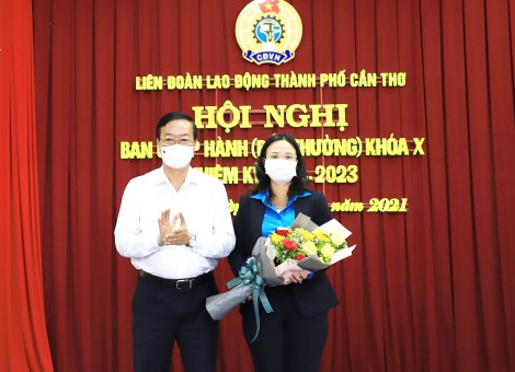 Bà Lê Thị Sương Mai được bầu

giữ chức Chủ tịch LĐLĐ

TP Cần Thơ