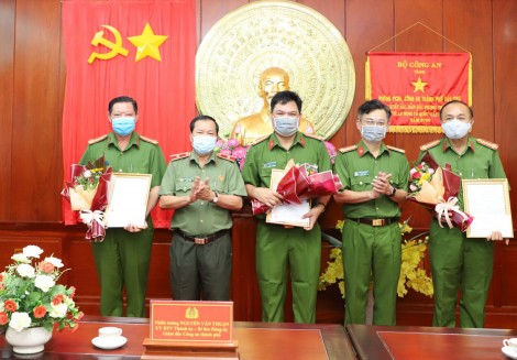 Thưởng nóng các tập thể triệt phá
3 điểm tệ nạn tại quận Ninh Kiều